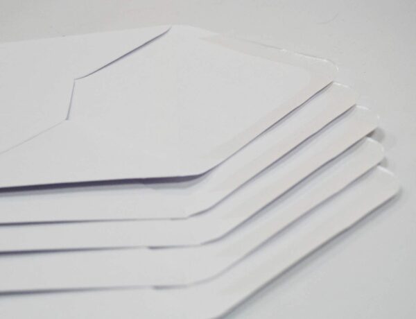 25 WHITE 7 x 7 BLANK CARDS 270gsm & ENVELOPES 100gsm CARD MAKING CRAFT  1064