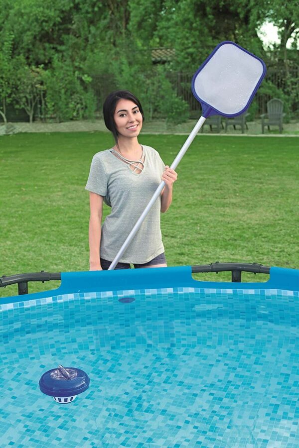 Swimming Pool Cleaning Kit
